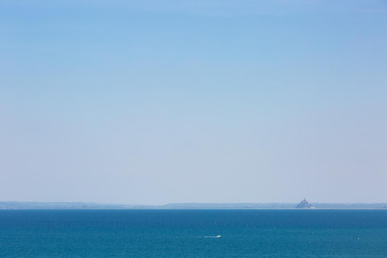 La Metairie-Du-Vauhariot - Vue Mer Et Mont Saint Michel - Piscine Chauffee - Acces Gr34 Cancale Exterior photo